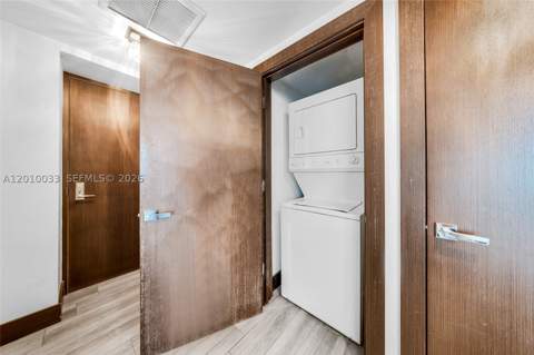 500 Brickell Ave 3707, Miami FL - photo 11 of 43