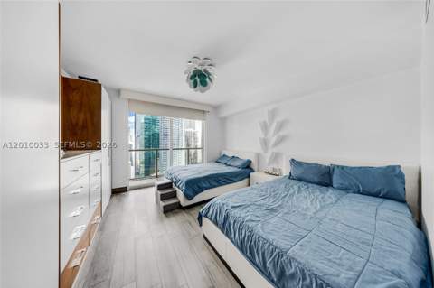 500 Brickell Ave 3707, Miami FL - photo 15 of 43