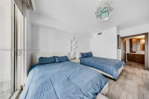 500 Brickell Ave 3707, Miami FL - photo 16 of 43