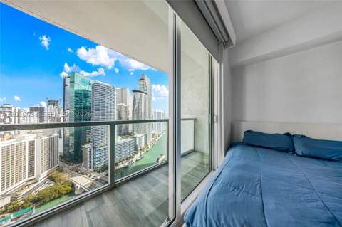 500 Brickell Ave 3707, Miami FL - photo 17 of 43