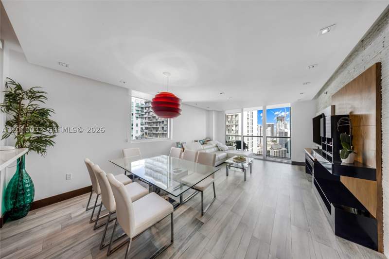 2 bedroom Condominium at 500 Brickell Ave 3707, 500 BRICKELL EAST CONDO, Miami — photo 4