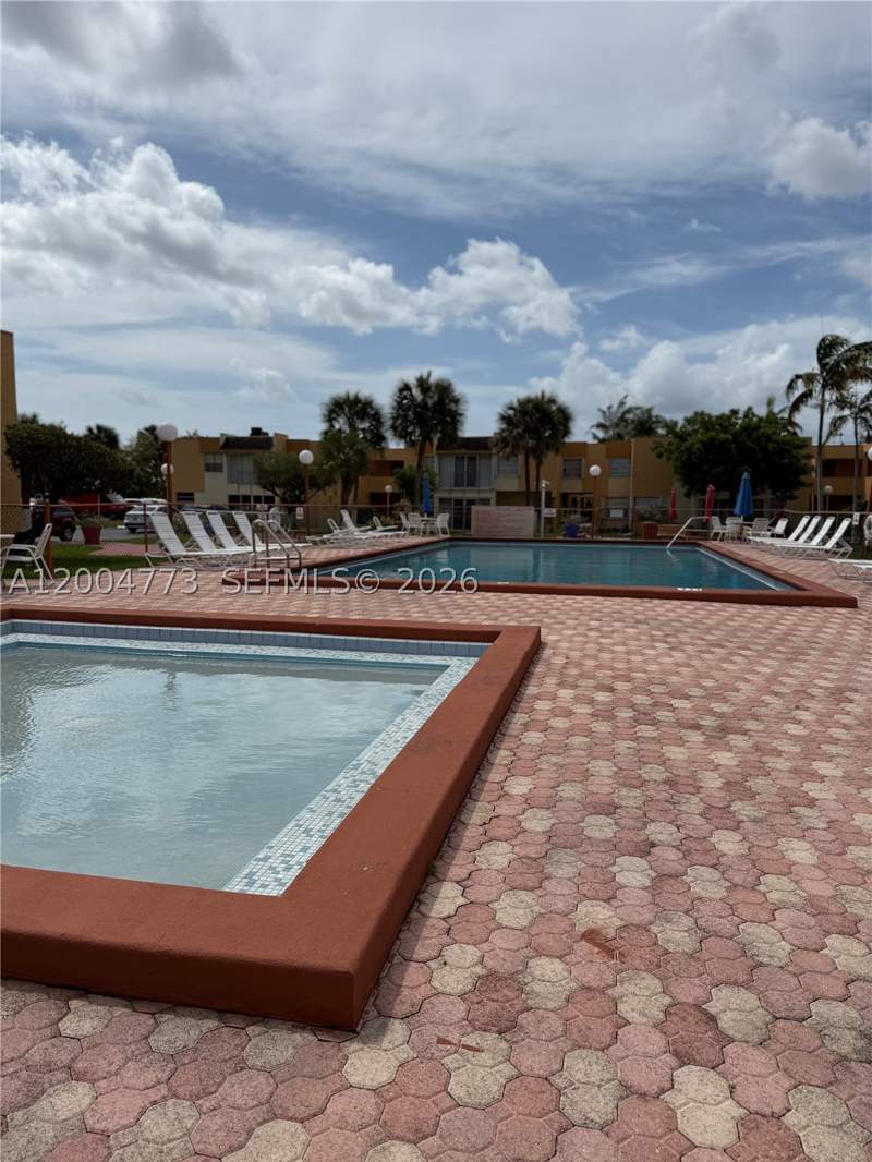 2 bedroom Condominium at 9320 W Flagler St 201D, South Winds Condo, Miami — photo 3