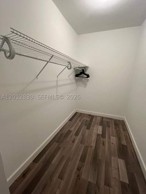 1560 NE 151st St 102, Miami FL - photo 6 of 11