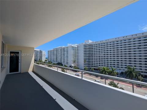 5600 Collins Ave 9E, Miami Beach FL - photo 12 of 68
