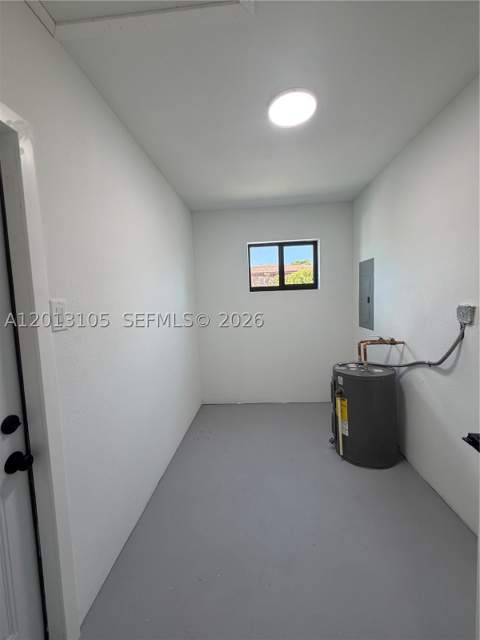 291 NW 184th Ter, Miami Gardens FL - photo 10 of 31