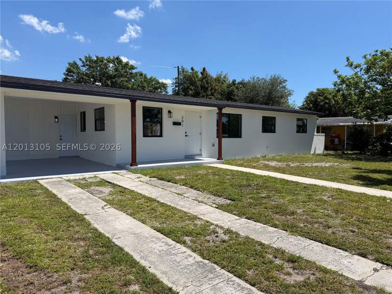 3 bedroom SingleFamilyResidence at 291 NW 184th Ter, Green Homesites, Miami Gardens — photo 2