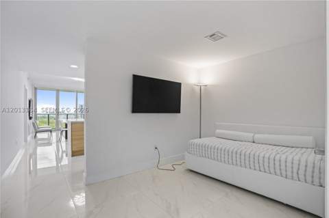 16385 Biscayne Blvd 1402, North Miami Beach FL - photo 21 of 30
