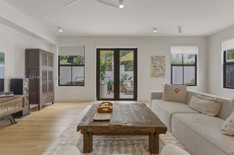 3036 Mcdonald Street, Miami FL - photo 14 of 45