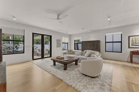 3036 Mcdonald Street, Miami FL - photo 8 of 45