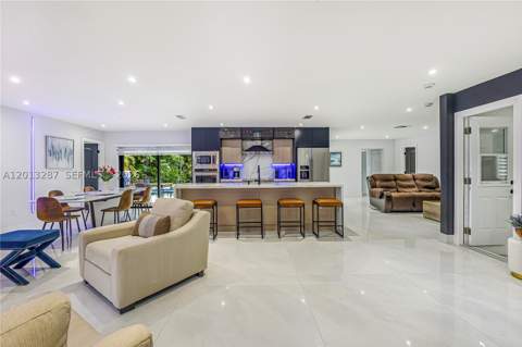 15331 Turnbull Dr, Miami Lakes FL - photo 11 of 72