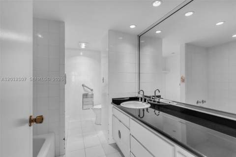 200 Ocean Lane Dr 407, Key Biscayne FL - photo 11 of 40