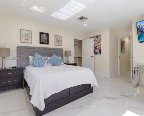 1549 Zuleta Ave, Coral Gables FL - photo 16 of 28