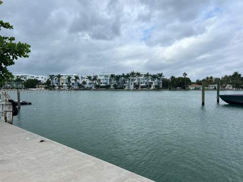 7590 Bayside Ln, Miami Beach FL - photo 11 of 11