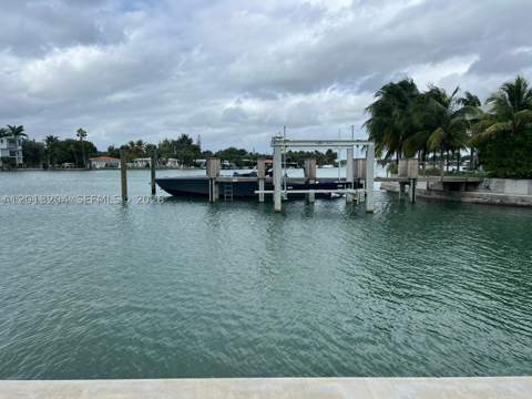 7590 Bayside Ln, Miami Beach FL - photo 9 of 11