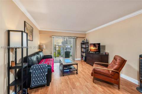 1000 Michigan Ave 704, Miami Beach FL - photo 10 of 21