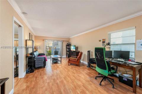 1000 Michigan Ave 704, Miami Beach FL - photo 8 of 21