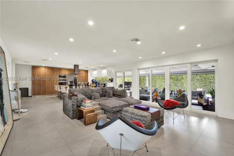 21015 NE 19th Ct, Miami FL - photo 17 of 40