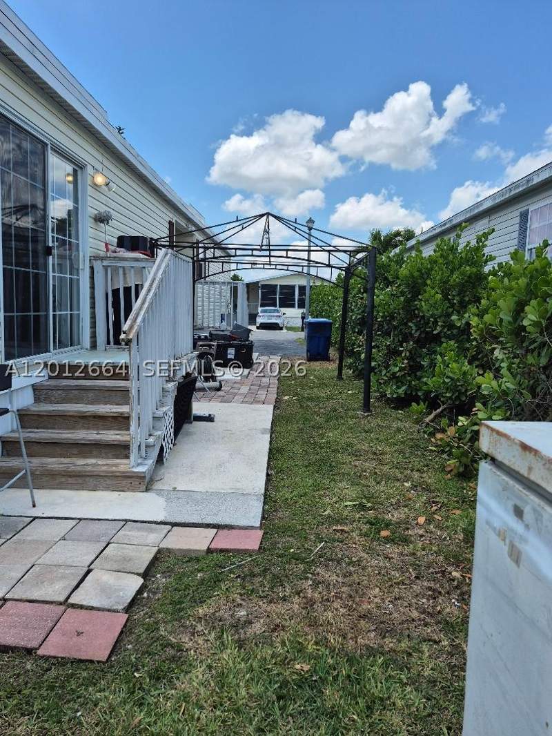 3 bedroom MobileHome at 34965 SW 188 Pl Lot 508, Goldcoaster, Homestead — photo 2