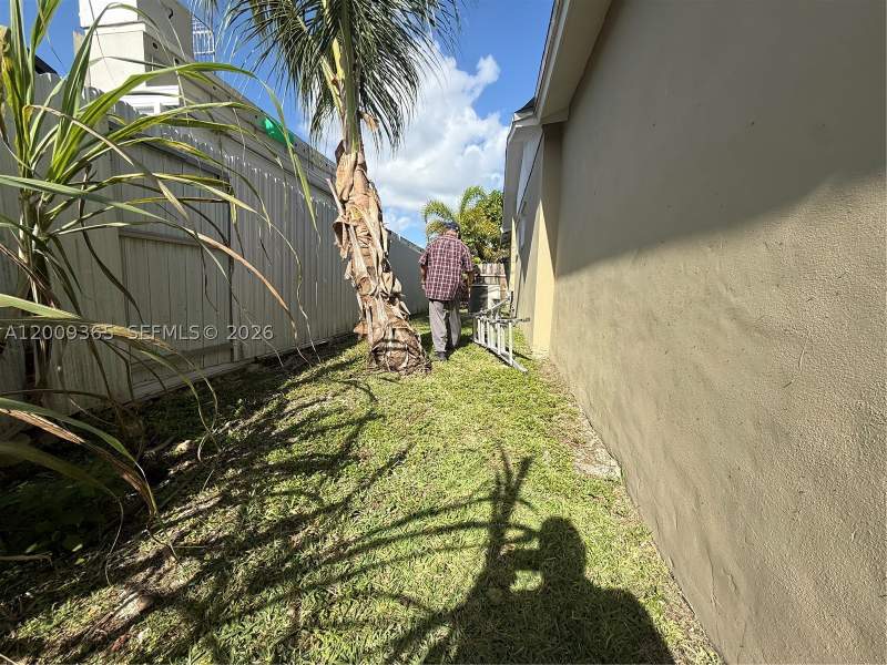 4 bedroom SingleFamilyResidence at 25835 SW 131st Ct, Meadow Wood Manor Sec 4, Homestead — photo 5