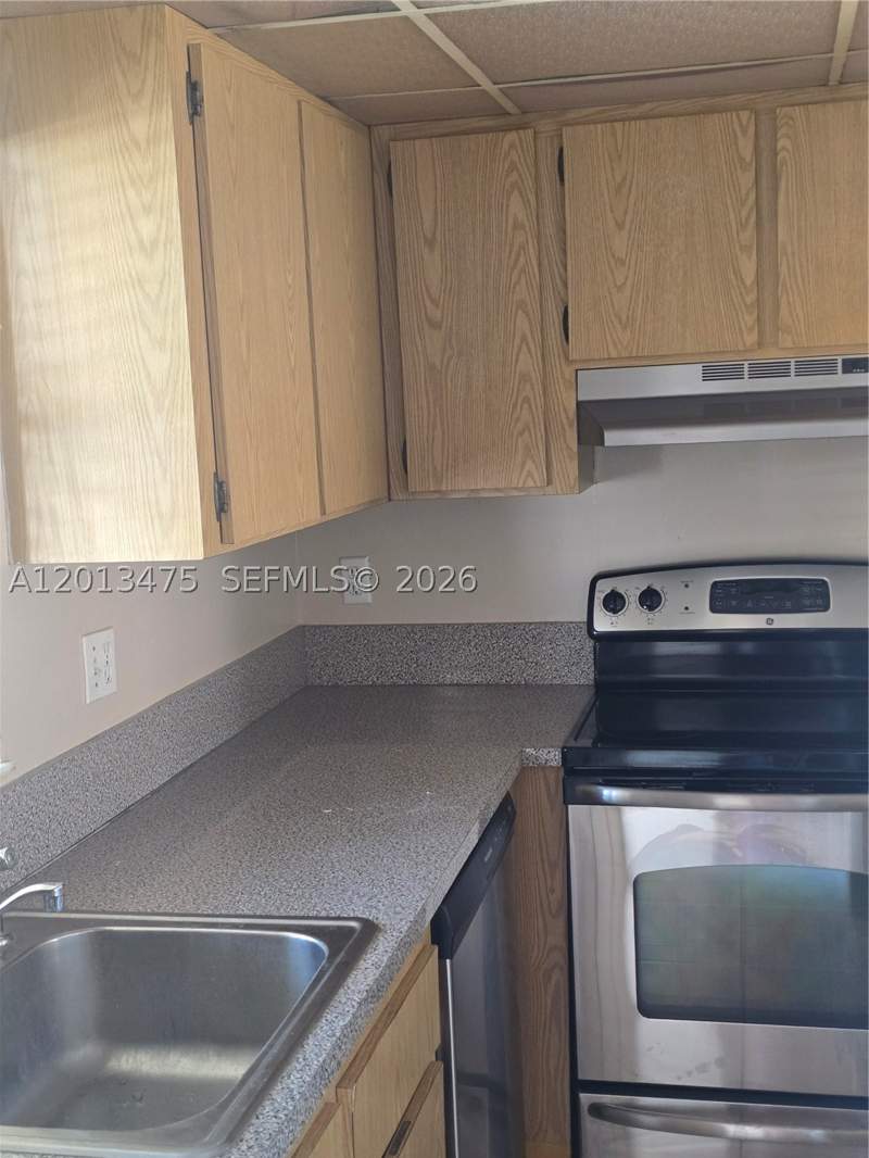 2 bedroom Townhouse at 1630 Sandpiper Blvd, Townhomes Of Audubon Sout, Homestead — photo 5