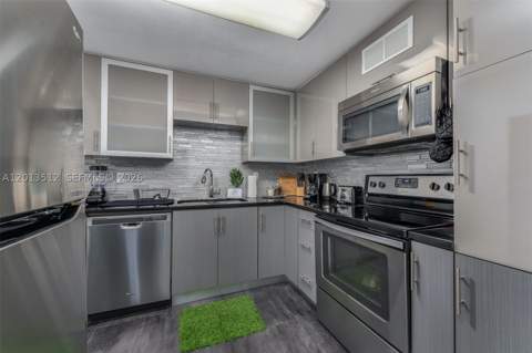 200 178th Dr 604, Sunny Isles Beach FL - photo 10 of 26
