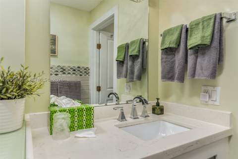 200 178th Dr 604, Sunny Isles Beach FL - photo 18 of 26