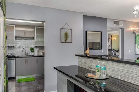 200 178th Dr 604, Sunny Isles Beach FL - photo 19 of 26