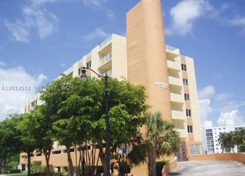 200 178th Dr 604, Sunny Isles Beach FL - photo 21 of 26