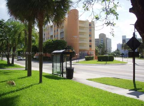 200 178th Dr 604, Sunny Isles Beach FL - photo 24 of 26