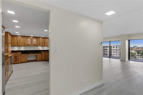 1800 NE 114th St 601, Miami FL - photo 11 of 56