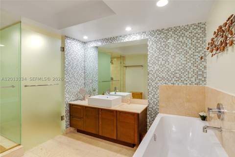 150 Sunny Isles Blvd 1-1603, Sunny Isles Beach FL - photo 14 of 19