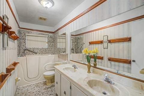 11380 SW 131st St, Miami FL - photo 16 of 29