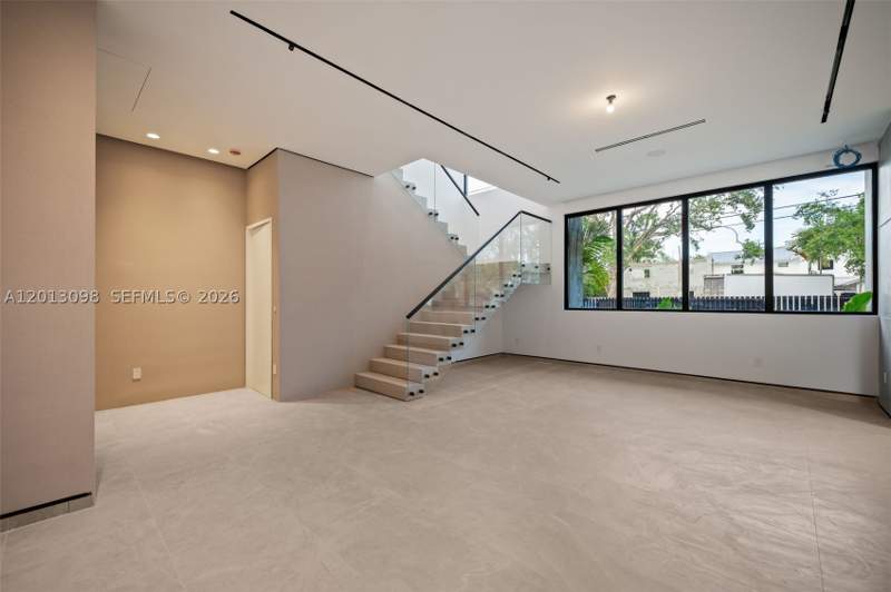 6 bedroom SingleFamilyResidence at 7740 SW 52nd Ave, Amd Plat Of High Pines, Miami — photo 5