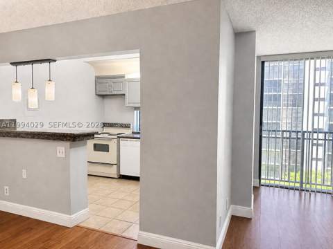17011 N Bay Rd 503, Sunny Isles Beach FL - photo 11 of 36