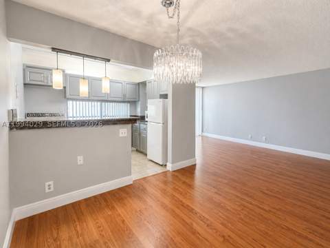 17011 N Bay Rd 503, Sunny Isles Beach FL - photo 7 of 36