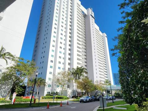 15051 Royal Oaks Lane 202, North Miami FL - photo 19 of 19
