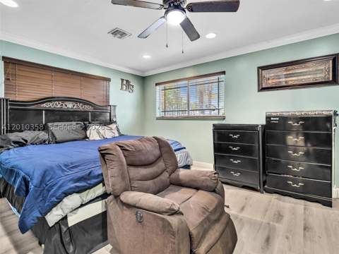 4301 NW 185th St, Miami Gardens FL - photo 14 of 30