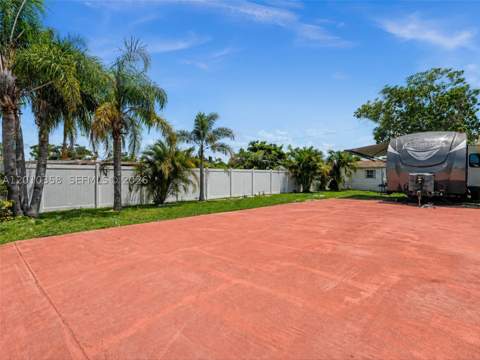 4301 NW 185th St, Miami Gardens FL - photo 24 of 30