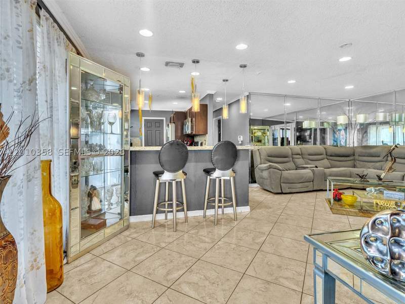 3 bedroom SingleFamilyResidence at 4301 NW 185th St, Highland Park Estates, Miami Gardens — photo 4