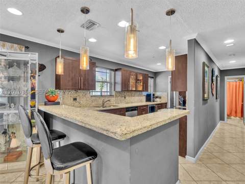 4301 NW 185th St, Miami Gardens FL - photo 9 of 30