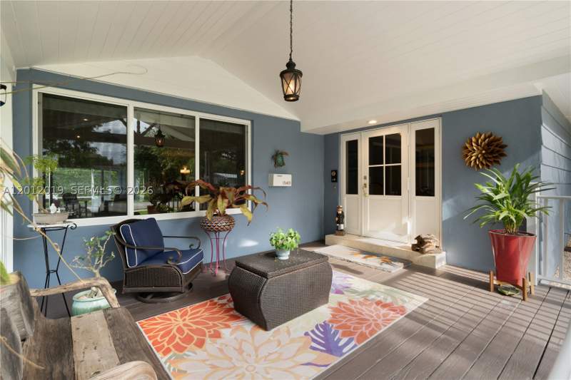 4 bedroom SingleFamilyResidence at 13401 SW 74th Ave, Garden Mnr, Pinecrest — photo 2
