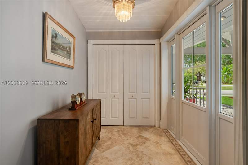 4 bedroom SingleFamilyResidence at 13401 SW 74th Ave, Garden Mnr, Pinecrest — photo 3