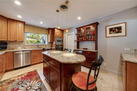 13401 SW 74th Ave, Pinecrest FL - photo 9 of 24