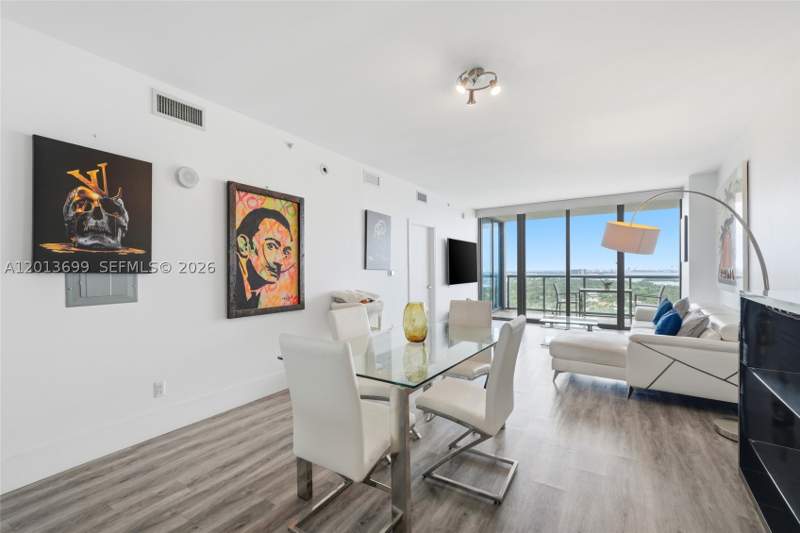 2 bedroom Condominium at 601 NE 36th St 2707, Blue Condo, Miami — photo 3