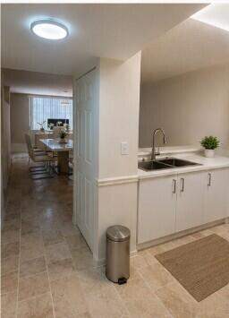 1 bedroom Condominium at 1280 S Alhambra Circle 1105, University Inn Condo, Coral Gables — photo 4