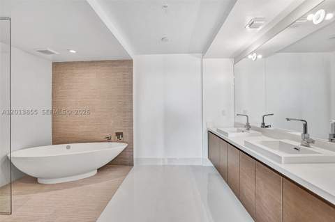 330 Sunny Isles Blvd 5-2205, Sunny Isles Beach FL - photo 15 of 73