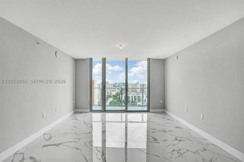 2 bedroom Condominium at 330 Sunny Isles Blvd 5-2205, Parque Towers Condo, Sunny Isles Beach — photo 4