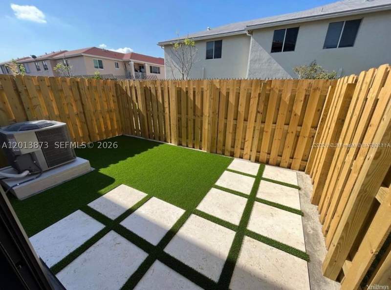 3 bedroom Condominium at 929 NE 211th St, Via Ventura Neighborhood, Miami — photo 3