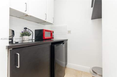 5445 Collins Ave 627, Miami Beach FL - photo 24 of 36