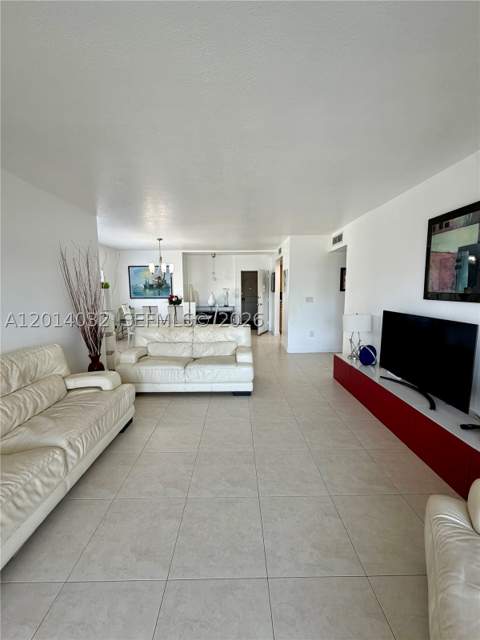 500 Bayview Dr 1631, Sunny Isles Beach FL - photo 14 of 27